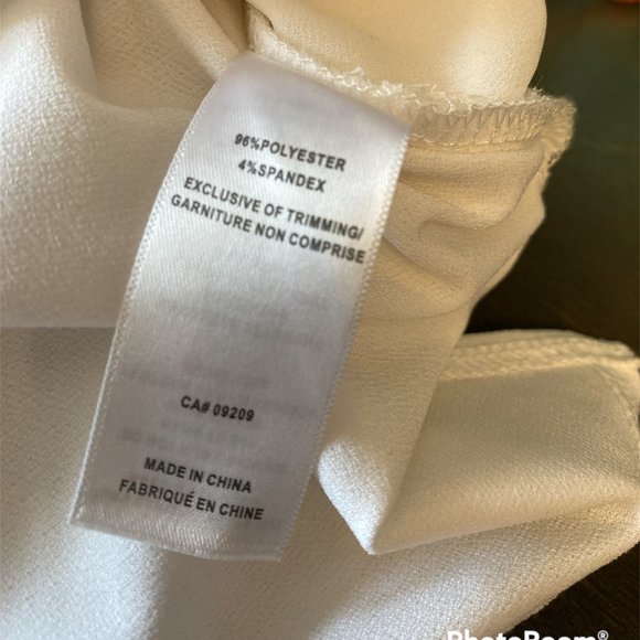 CLEO Sleeveless Top Size Medium Navy Blue Stripe with Chain on Right Front - Picture 8 of 9